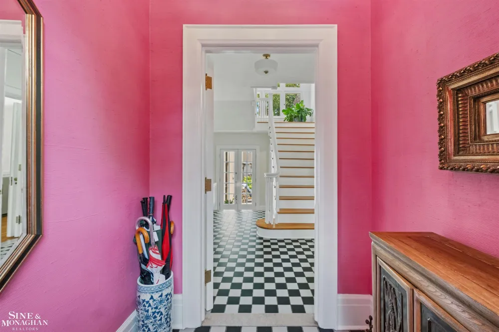 304 University Place Grosse Pointe City, MI 48230