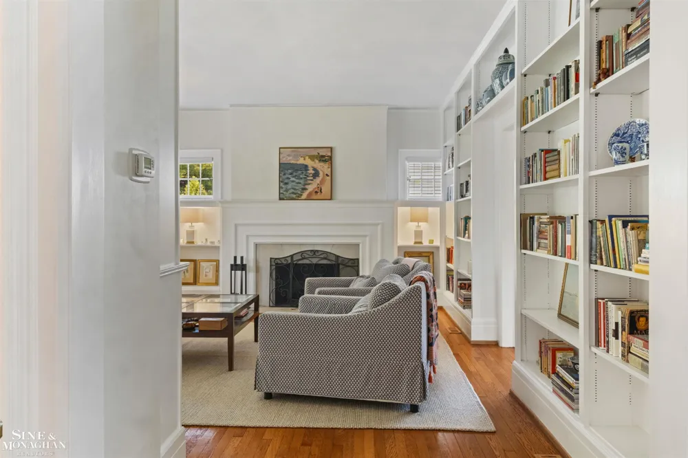 304 University Place Grosse Pointe City, MI 48230