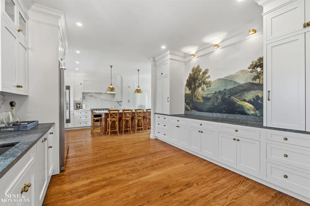 304 University Place Grosse Pointe City, MI 48230