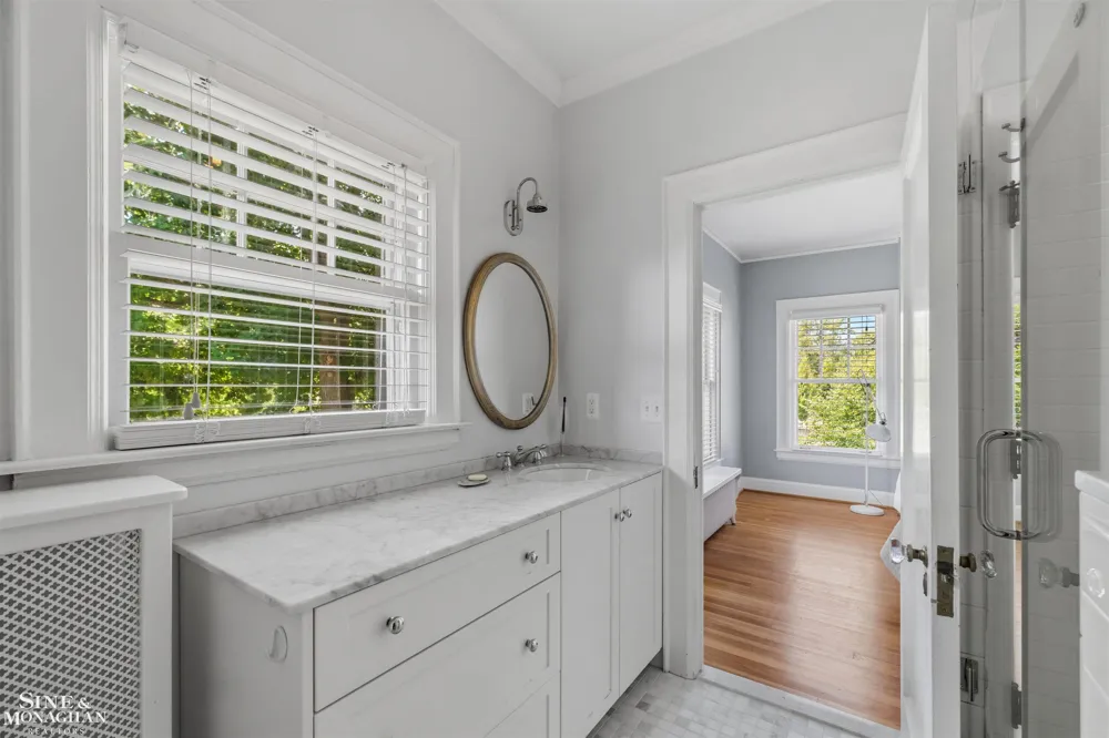 304 University Place Grosse Pointe City, MI 48230