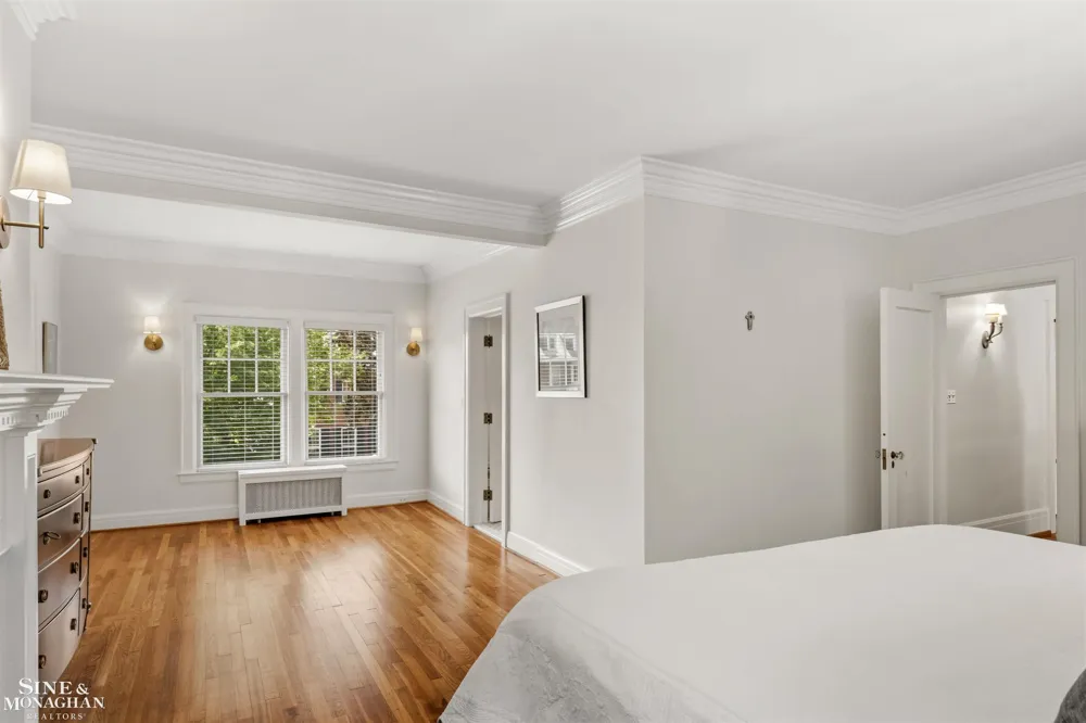 304 University Place Grosse Pointe City, MI 48230