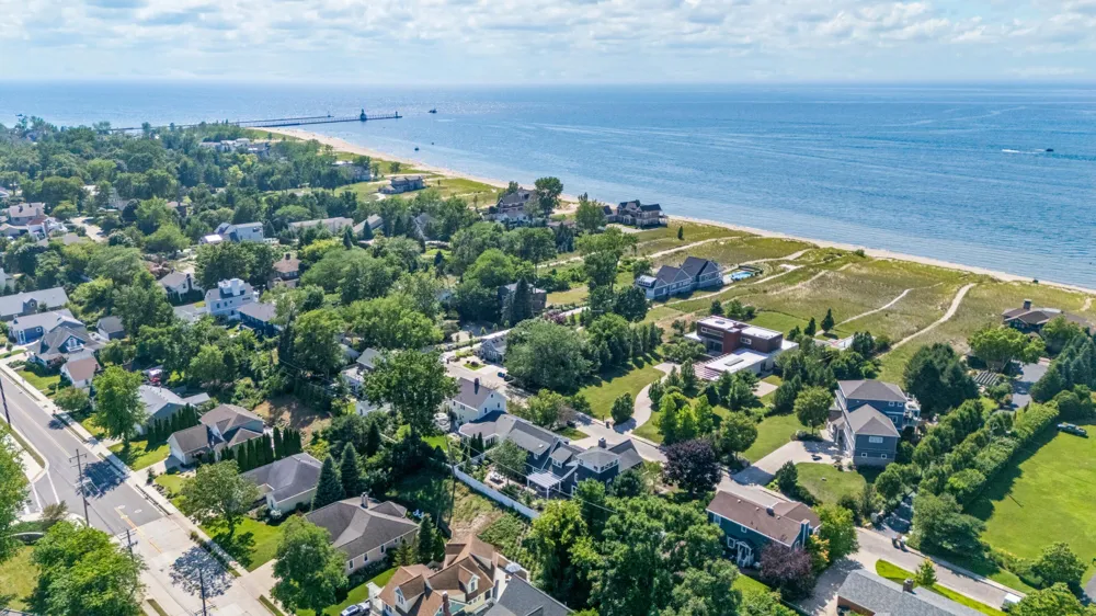 441 Ridgeway Street St. Joseph, MI 49085