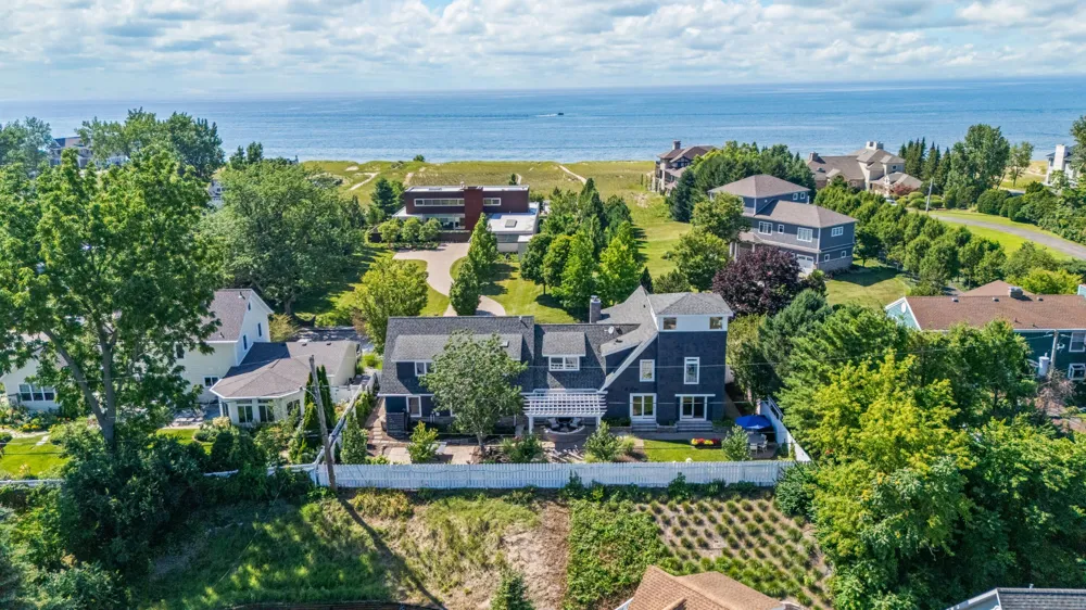 441 Ridgeway Street St. Joseph, MI 49085