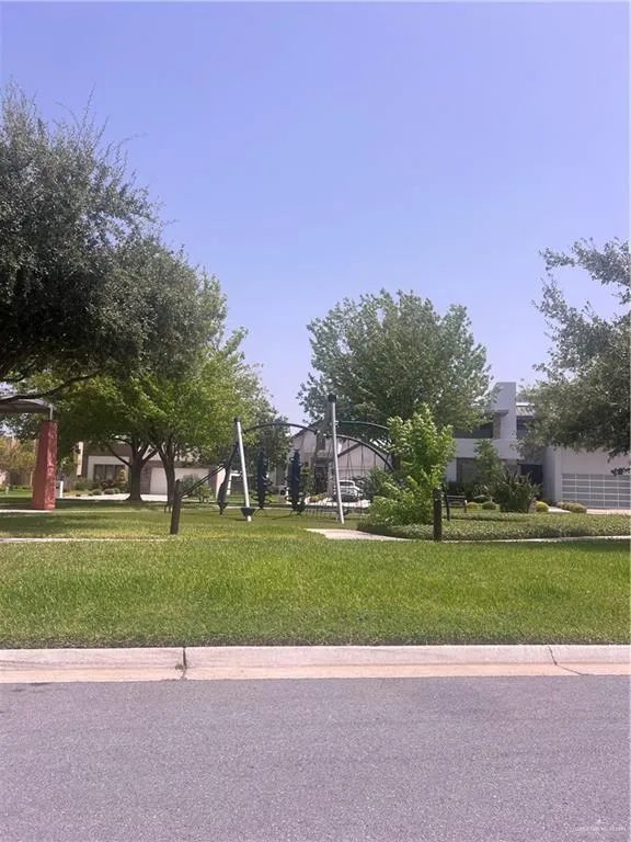 9333 15th Street McAllen, TX 78504