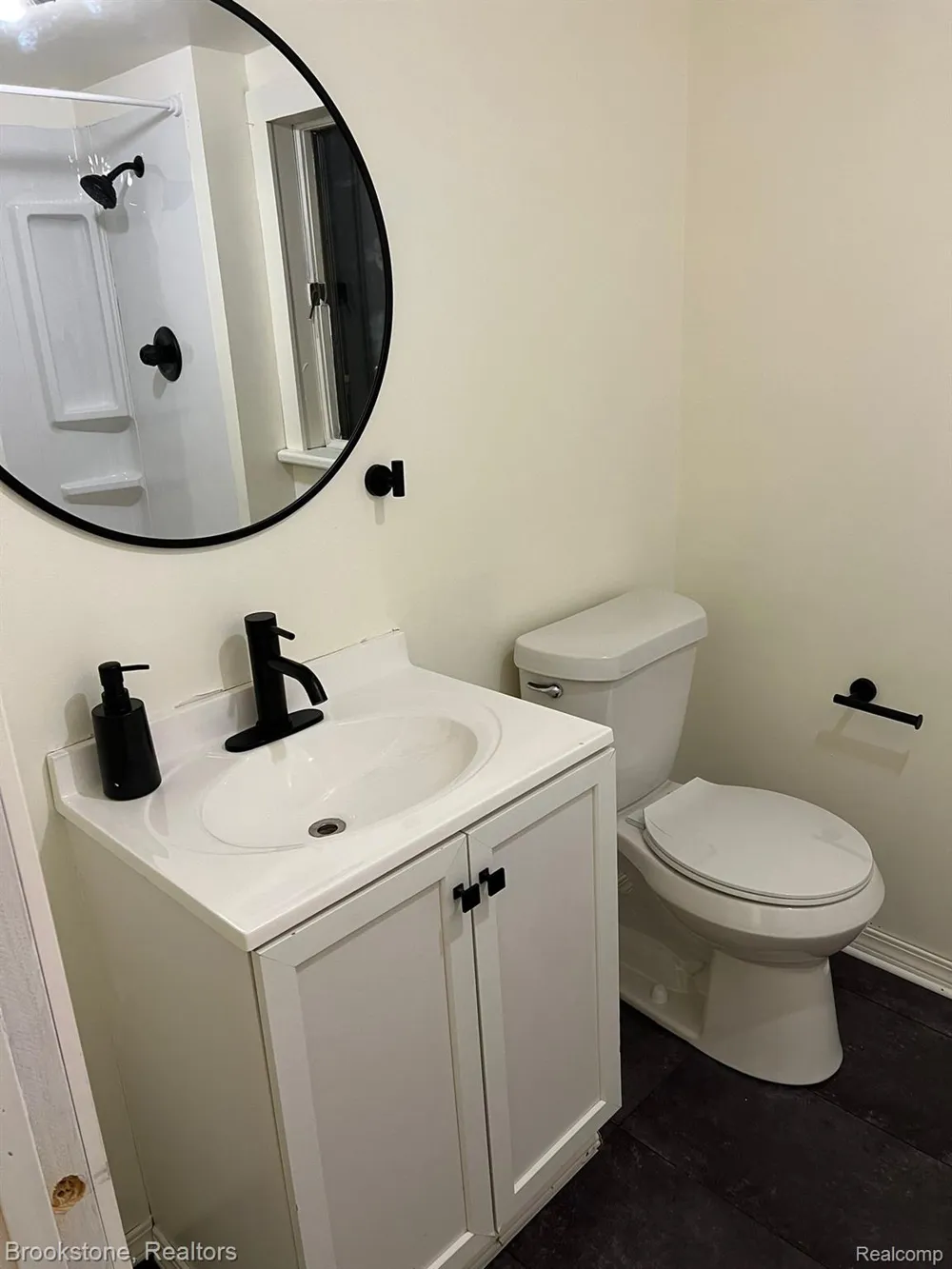 1910 Prospect Street Lansing City, MI 48912