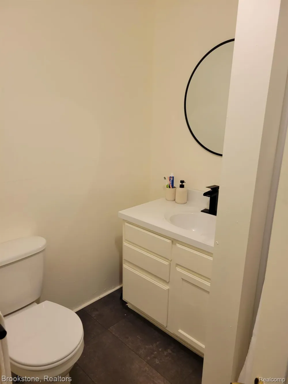 1910 Prospect Street Lansing City, MI 48912