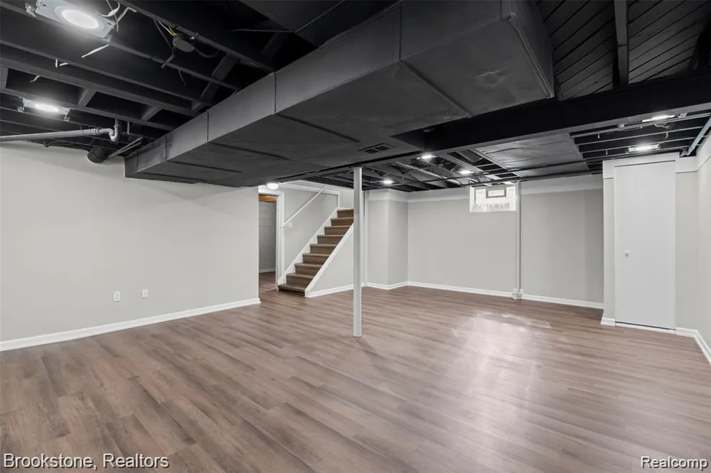 9956 Arnold Street Redford Charter Township, MI 48239
