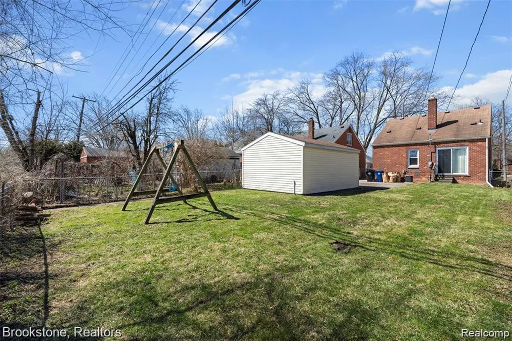 9956 Arnold Street Redford Charter Township, MI 48239