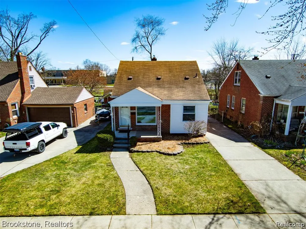9956 Arnold Street Redford Charter Township, MI 48239