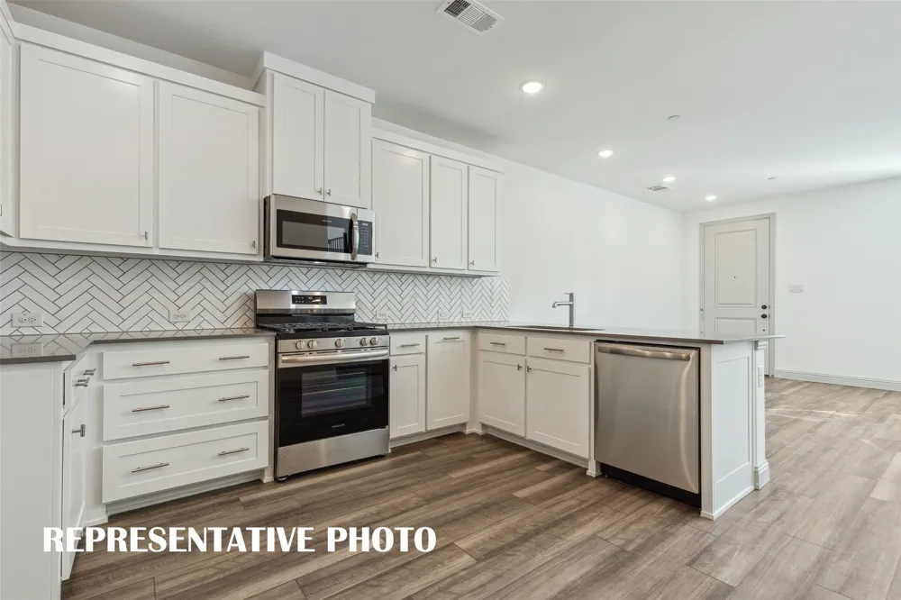7352 Grant Avenue North Richland Hills, TX 76180