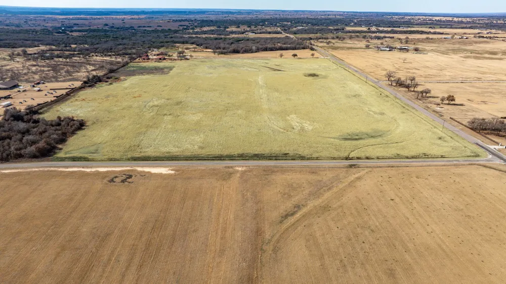 2832 Campbell Road Tolar, TX 76476