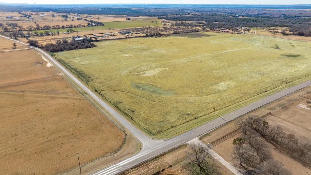 2832 Campbell Road Tolar, TX 76476