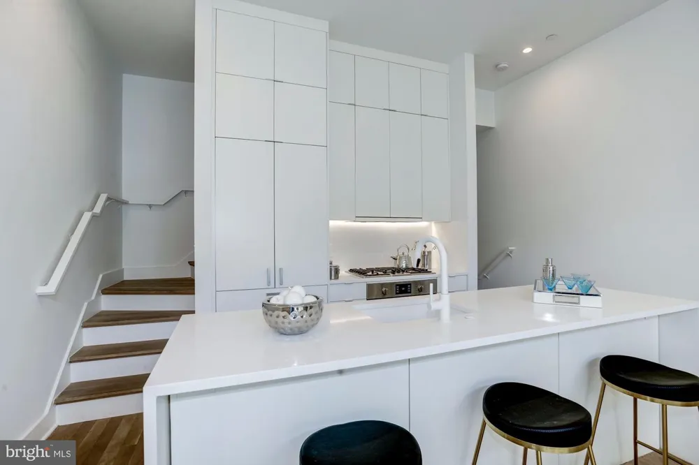 1106 T STREET NW Washington, DC 20009