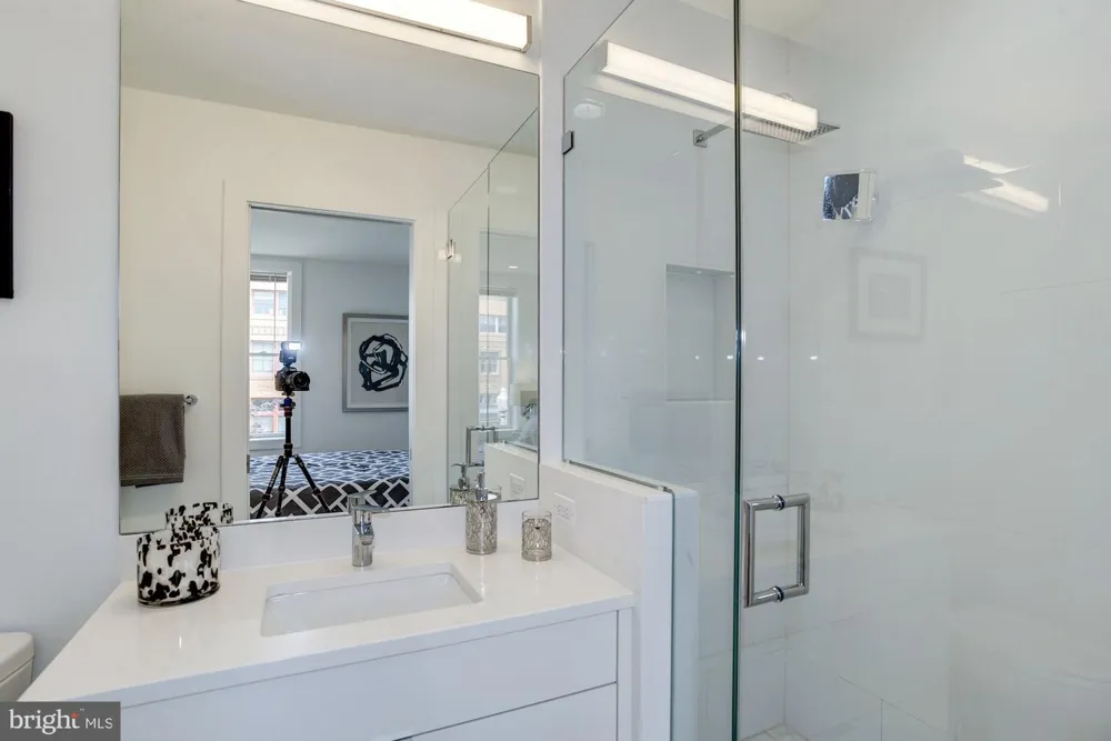 1106 T STREET NW Washington, DC 20009
