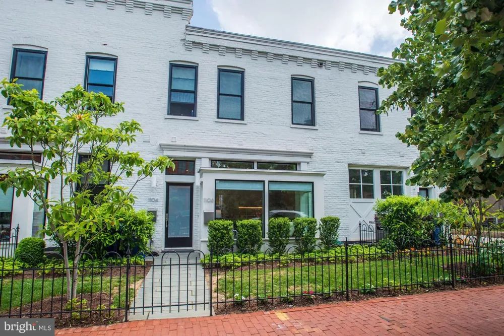 1106 T STREET NW Washington, DC 20009