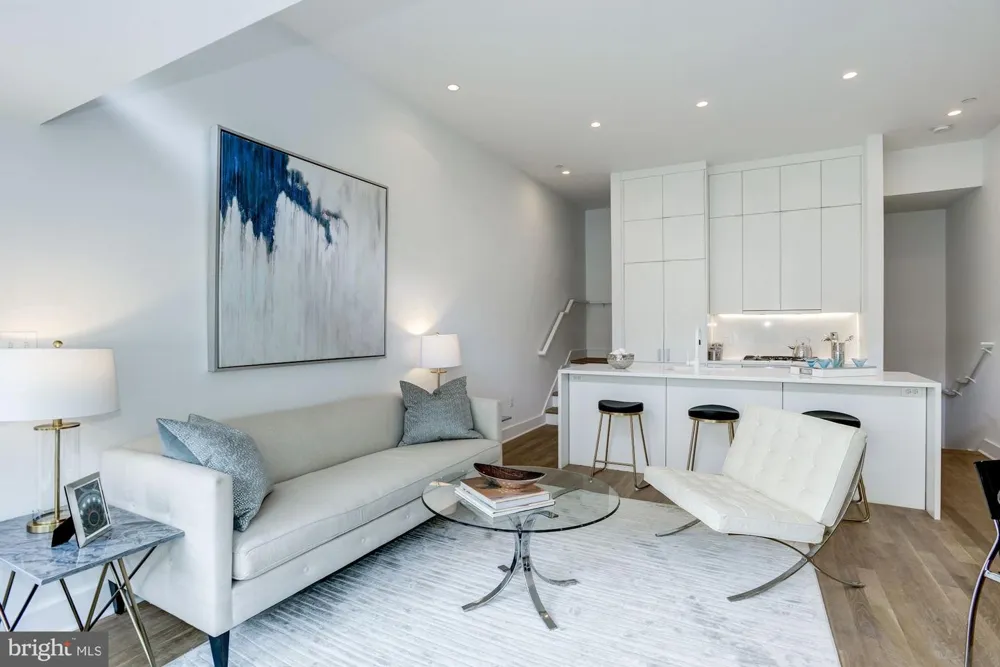 1106 T STREET NW Washington, DC 20009