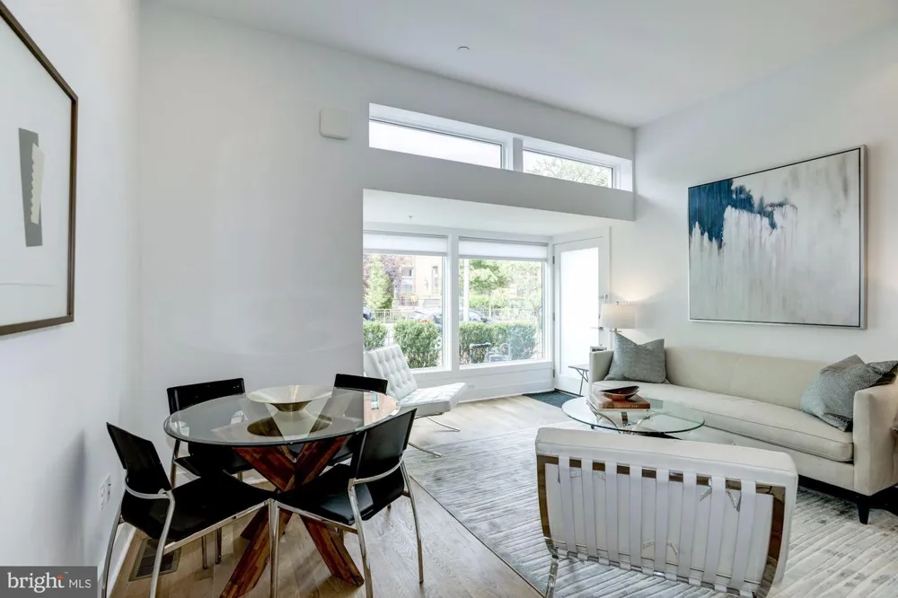 1106 T STREET NW Washington, DC 20009