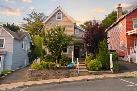 37 Lydecker Street
