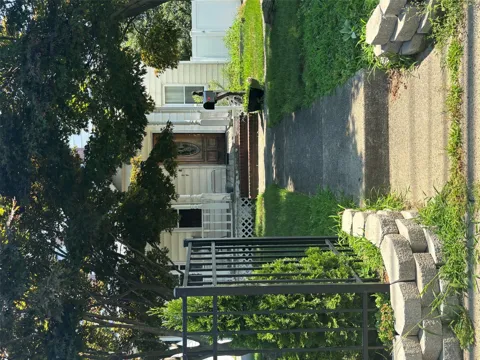 1023 Newbridge Road