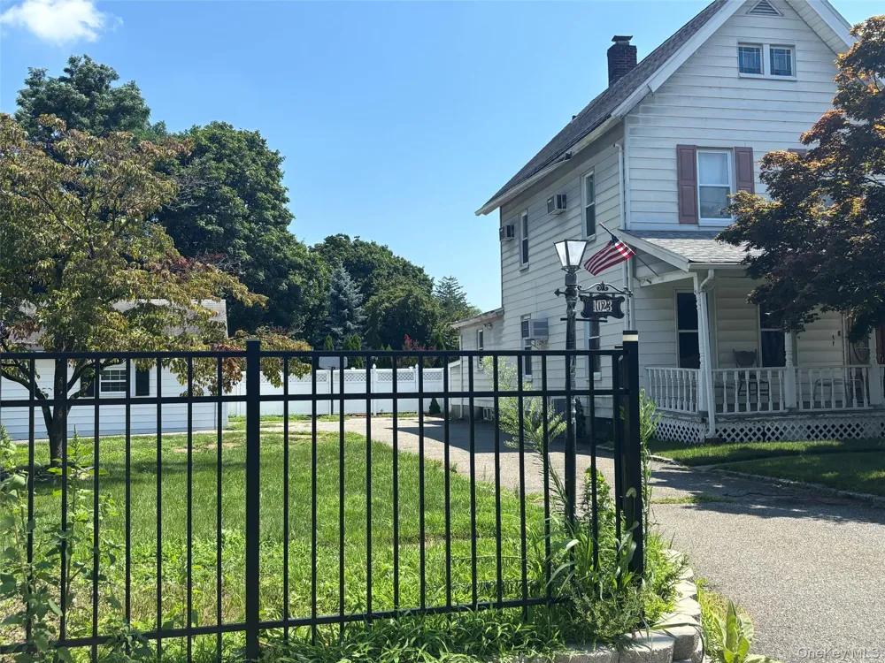 1023 Newbridge Road Bellmore, NY 11710