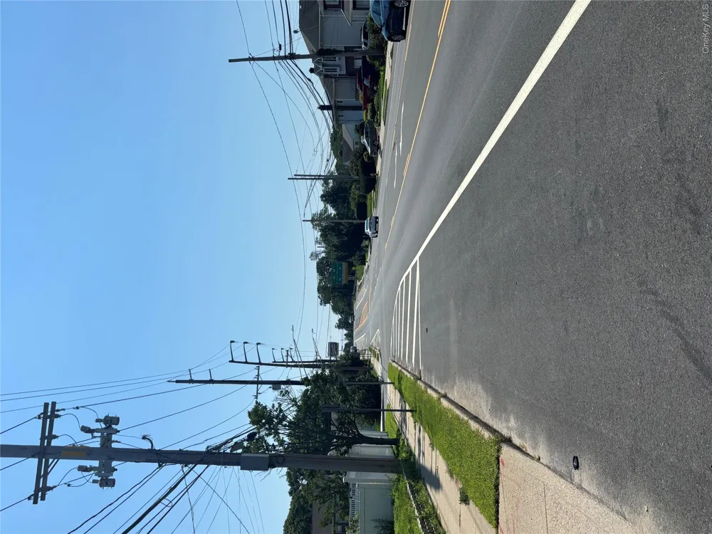 1023 Newbridge Road Bellmore, NY 11710