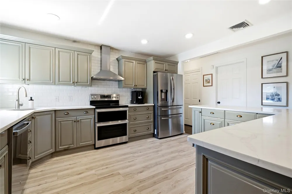 57 Wingam Drive Islip, NY 11751