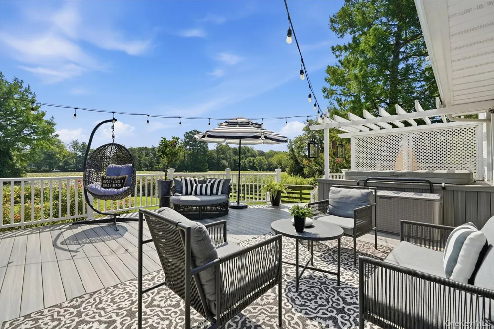 57 Wingam Drive Islip, NY 11751