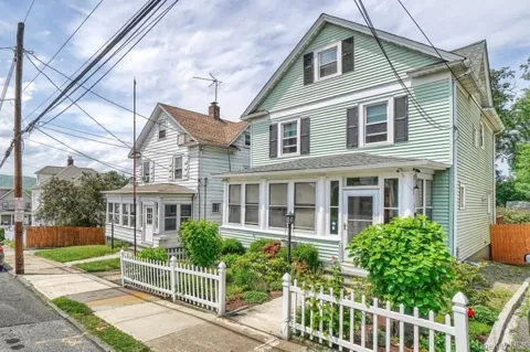 312 Bay Street