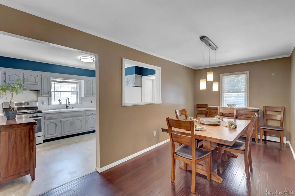 100 Lincoln Drive Mastic Beach, NY 11951