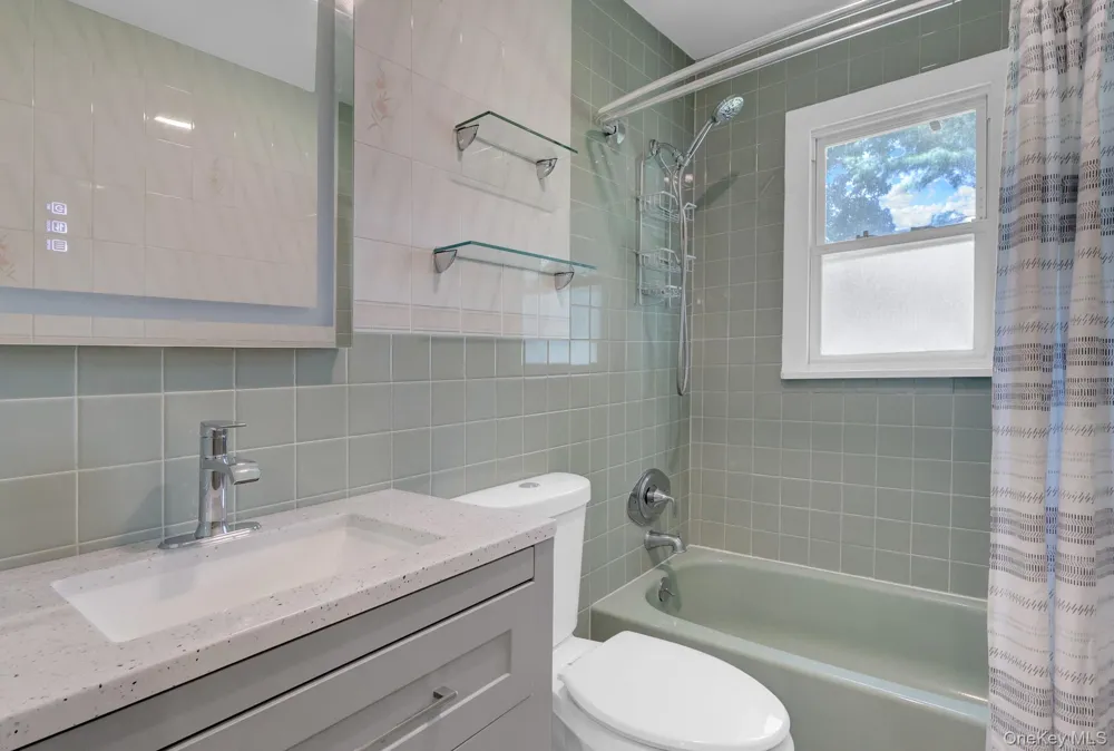 100 Lincoln Drive Mastic Beach, NY 11951