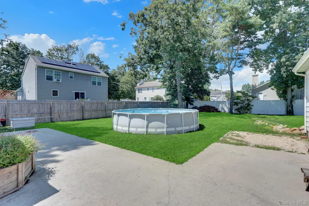 100 Lincoln Drive Mastic Beach, NY 11951