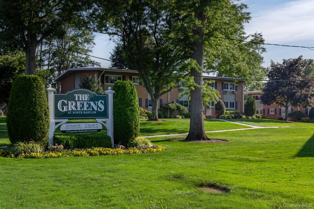 748 Deer Park Avenue #7H North Babylon, NY 11703