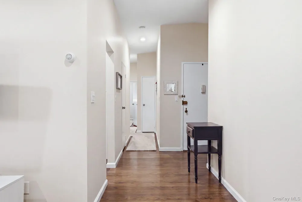 748 Deer Park Avenue #7H North Babylon, NY 11703
