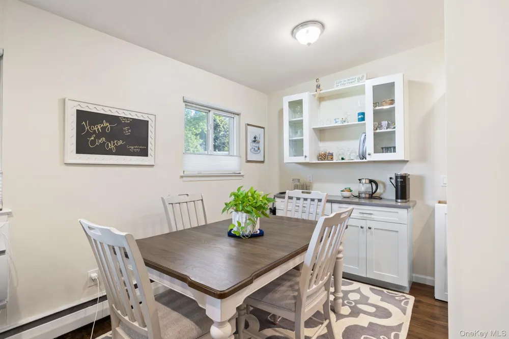 748 Deer Park Avenue #7H North Babylon, NY 11703