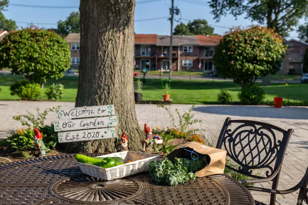 748 Deer Park Avenue #7H North Babylon, NY 11703