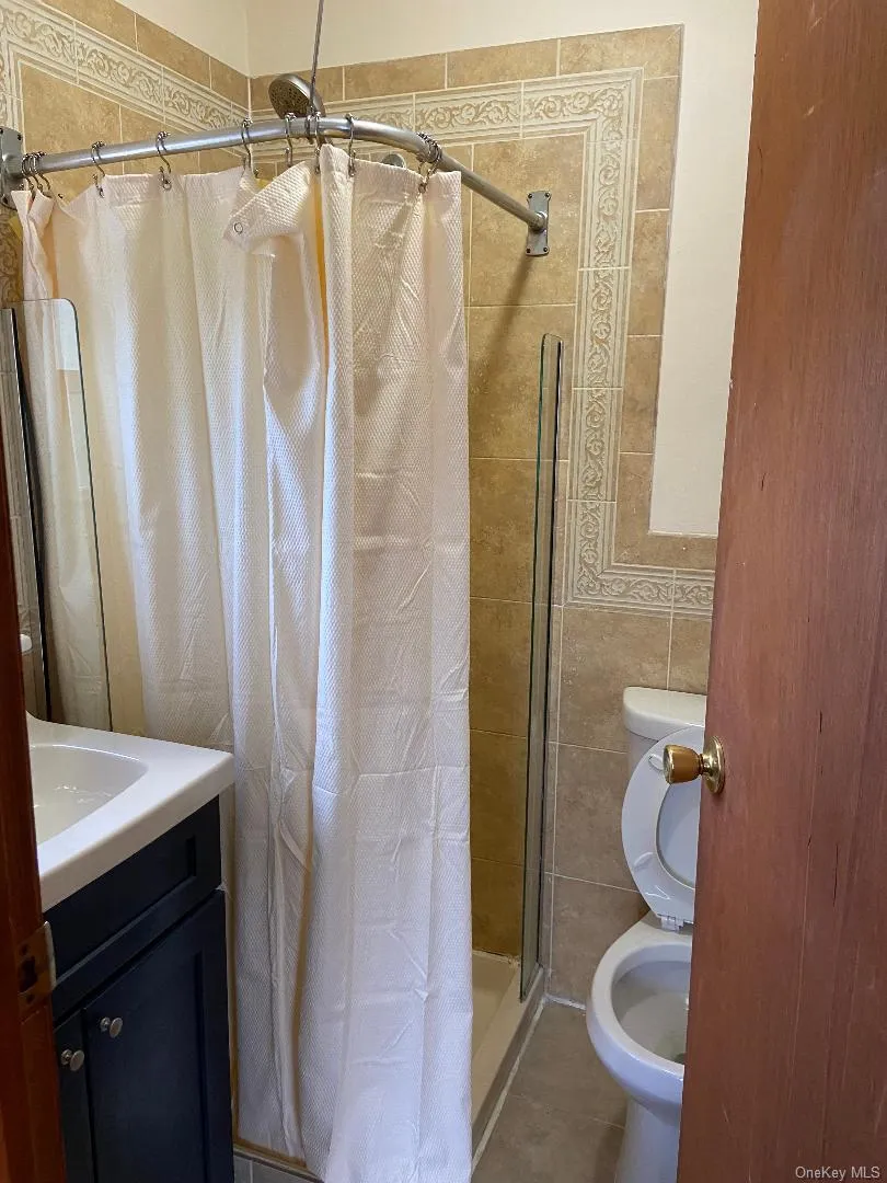 19709 120 TH AVE Saint Albans, NY 11412