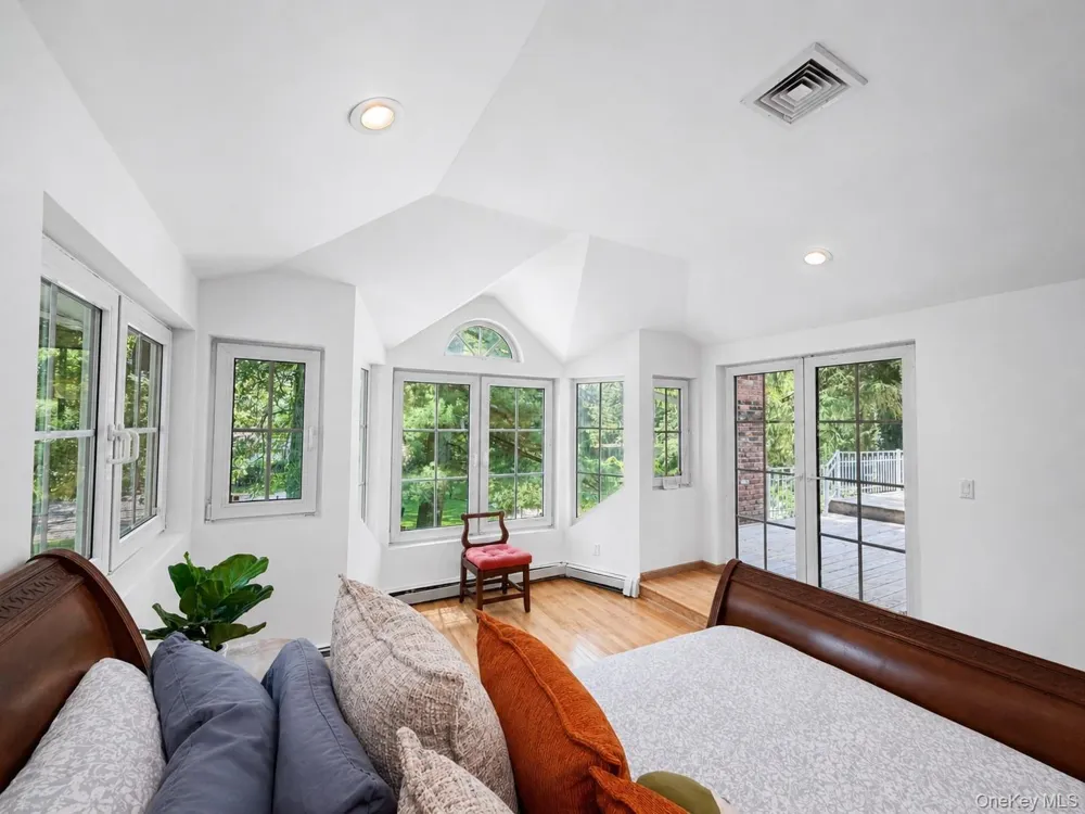 1846 Muttontown Road Syosset, NY 11791