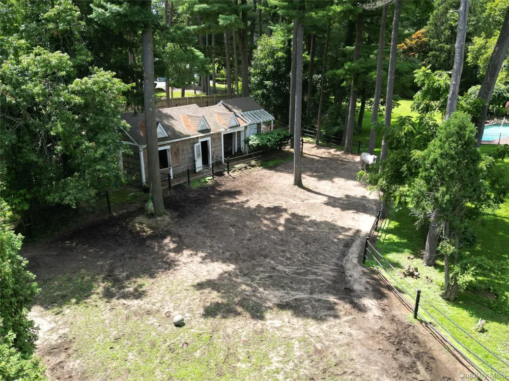 1846 Muttontown Road Syosset, NY 11791