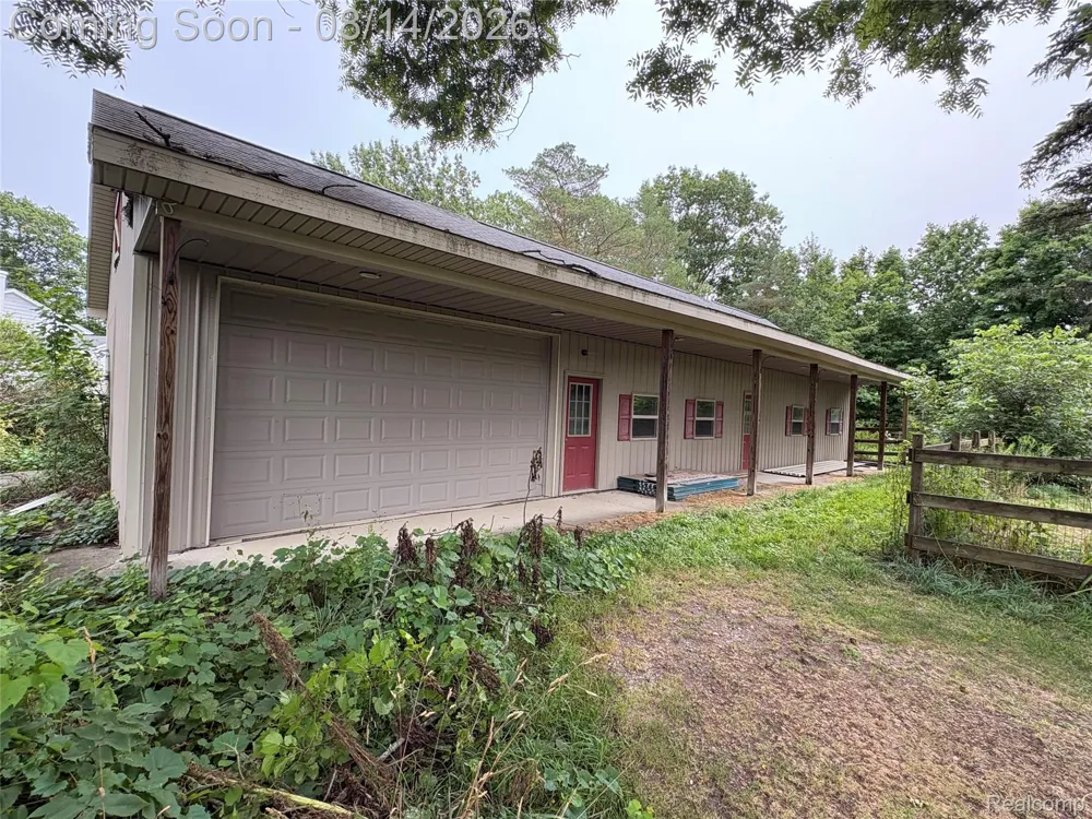 11042 W Mount Morris Road Flushing Charter Township, MI 48433