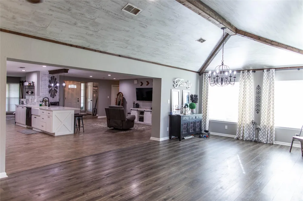 14902 Bernard Timbers Dr East Bernard, TX 77435