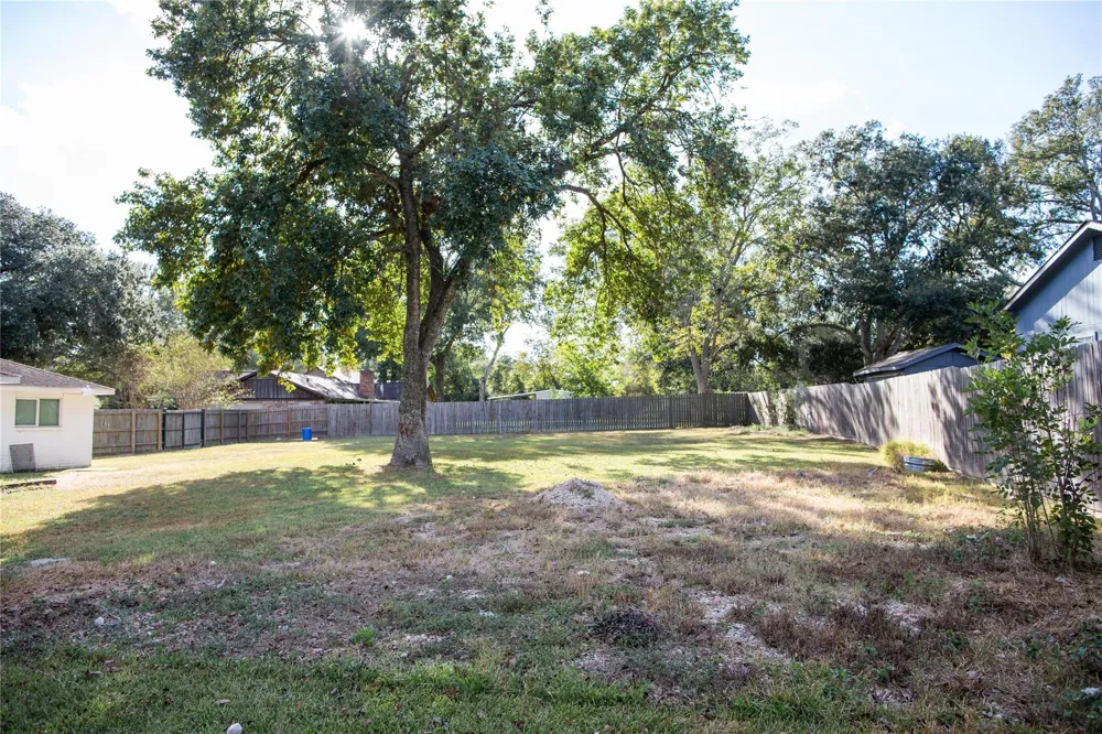14902 Bernard Timbers Dr East Bernard, TX 77435