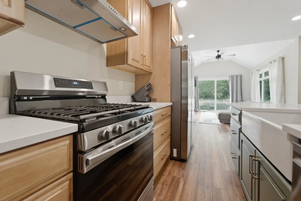 10852 100 E Wheatfield, IN 46392