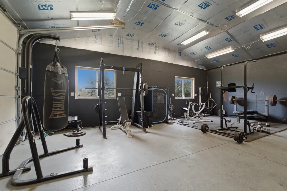 10852 100 E Wheatfield, IN 46392