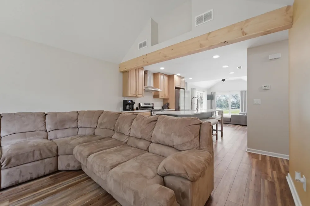 10852 100 E Wheatfield, IN 46392