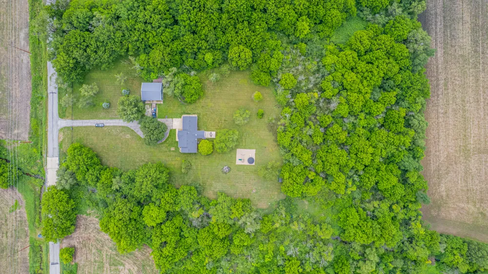 10852 100 E Wheatfield, IN 46392