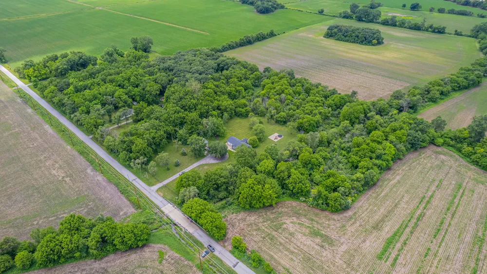 10852 100 E Wheatfield, IN 46392