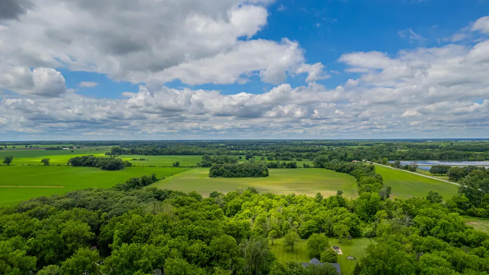 10852 100 E Wheatfield, IN 46392