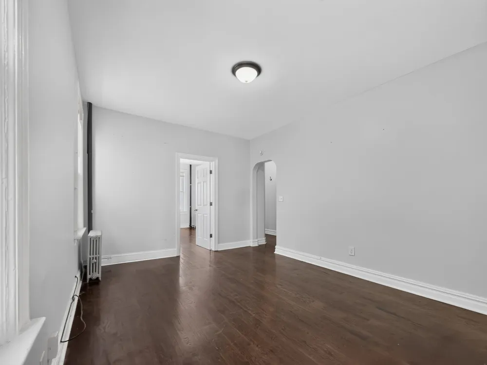 86 WEST 45TH ST Bayonne, NJ 07002