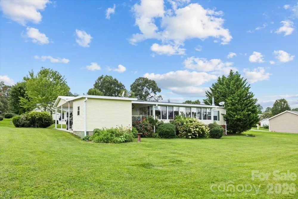 39 Stephanie Lane #13 Hendersonville, NC 28792