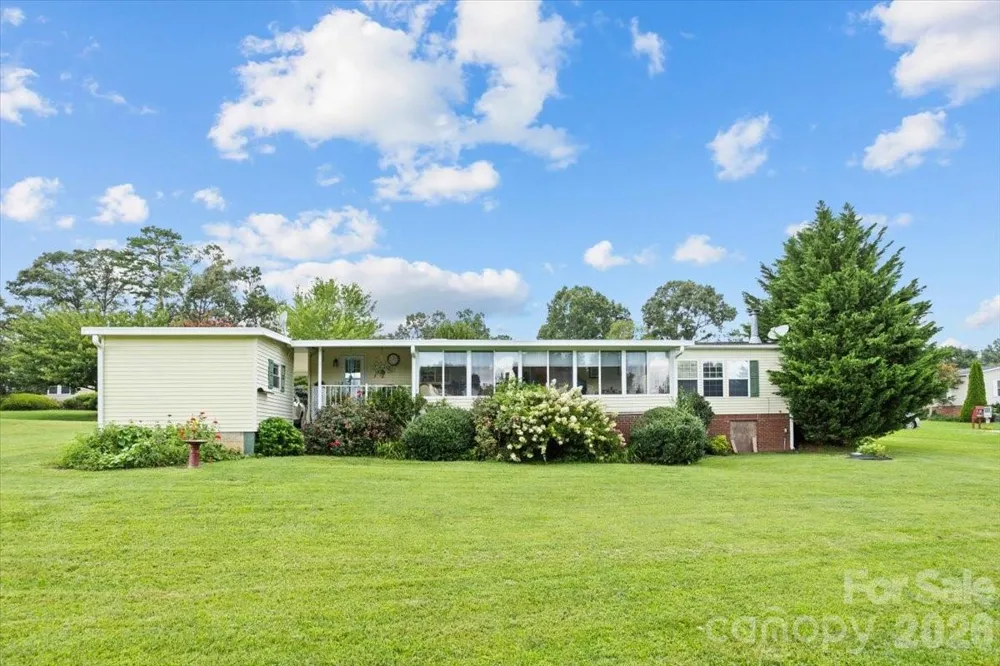 39 Stephanie Lane #13 Hendersonville, NC 28792